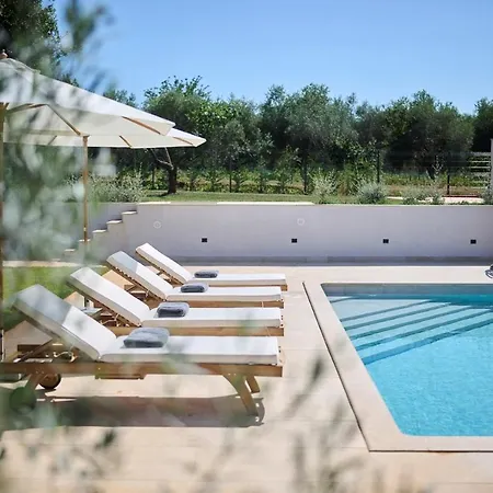 Pura Vida With Pool And Whirlpool Near Umag *