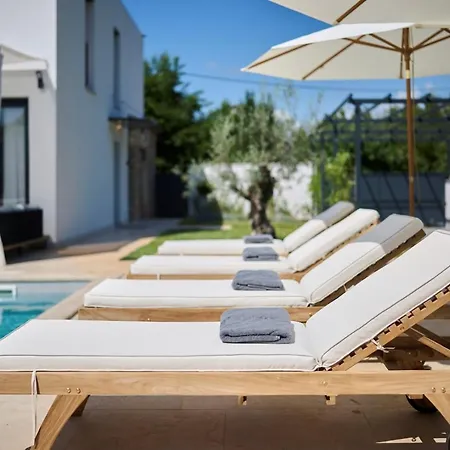 Willa Pura Vida With Pool And Whirlpool Near Umag Materada